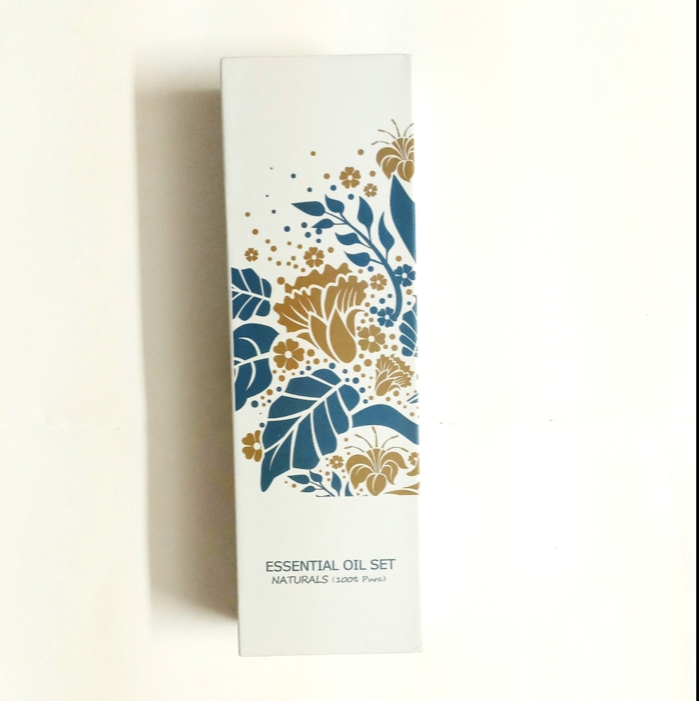 Essential oil gift set with bracelet Nwt